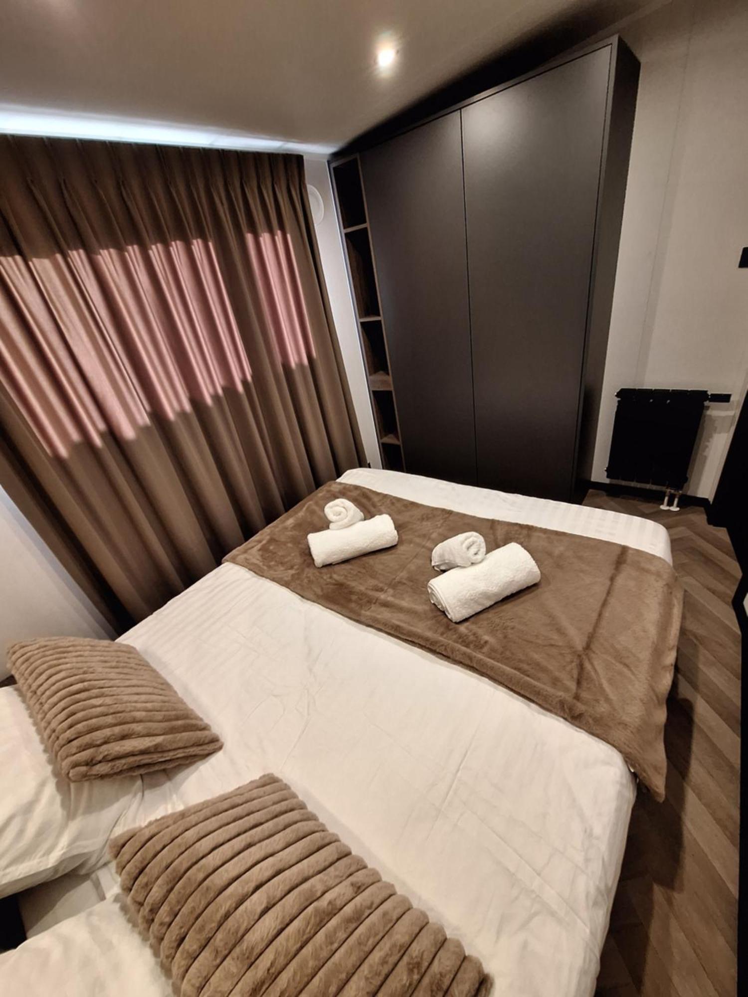 'Relax Lodge Sea' - Wellness Lodge In Zeeland - Private Sauna - Airco - Garden - Outdoor Swimming Pool - Free Wifi, Towels & Bed Linen Heinkenszand Exterior foto